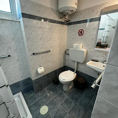 Raches Prime Paralia Rachon